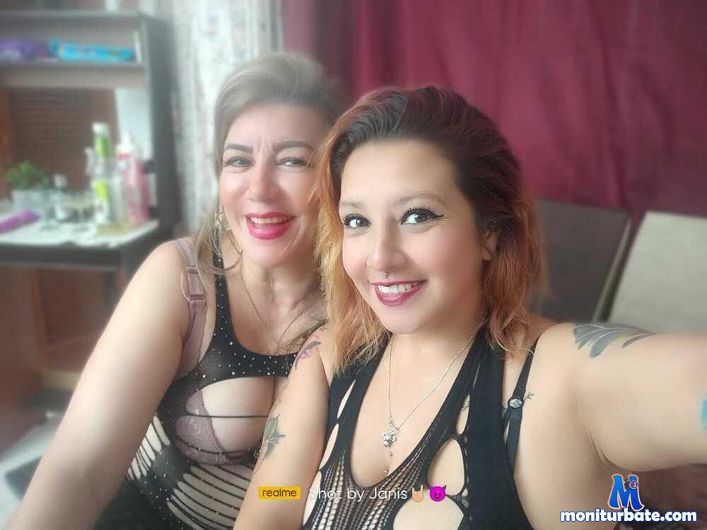 sexysmilfs camsoda livecam performer profile
