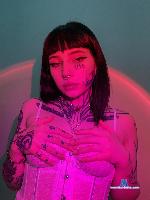 tradishka Camsoda livecam show performer room profile