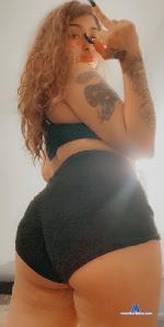 hennyking1 Camsoda livecam show performer room profile