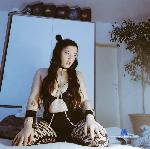 leonagreen Camsoda livecam show performer room profile