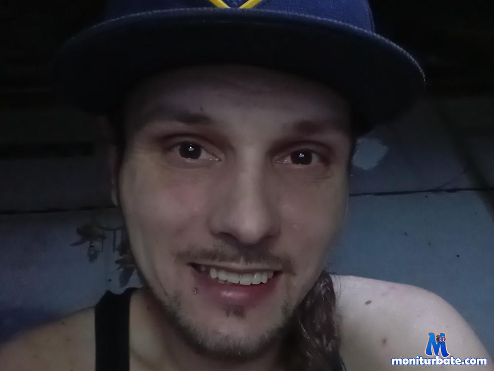 miltownwhiteboi camsoda livecam performer profile