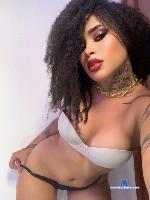 carolyne-fox Camsoda livecam show performer room profile