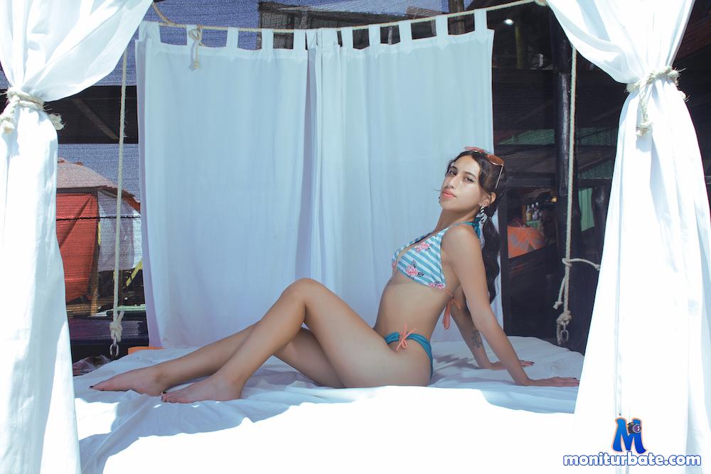 vaiolettfroz camsoda livecam performer profile