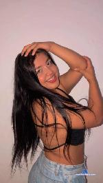 crismat Camsoda livecam show performer room profile