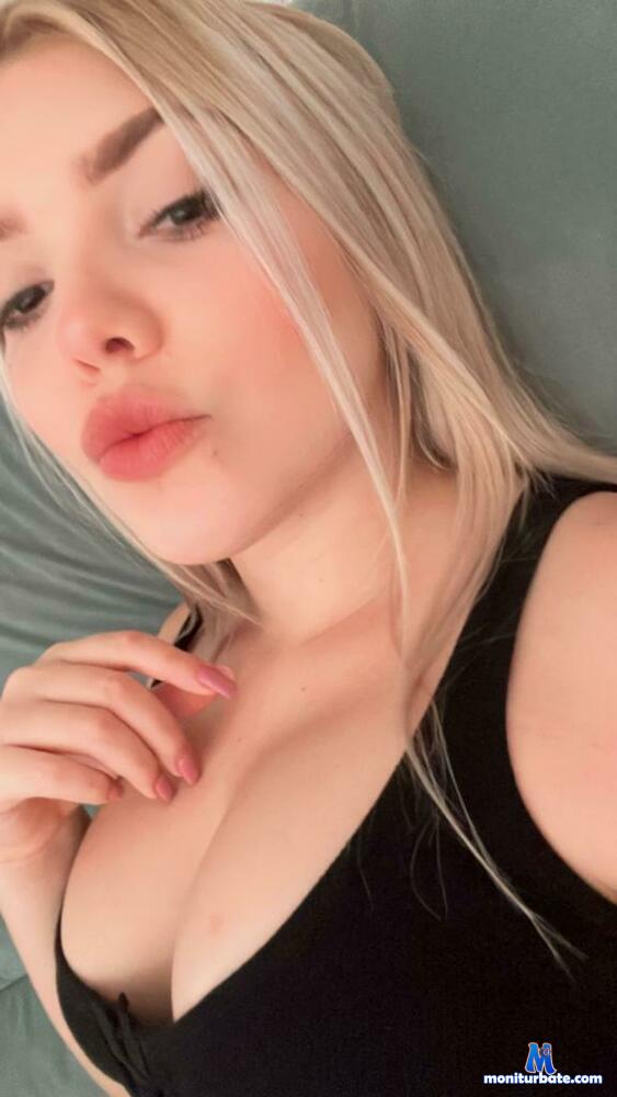 irinawilder camsoda livecam performer profile