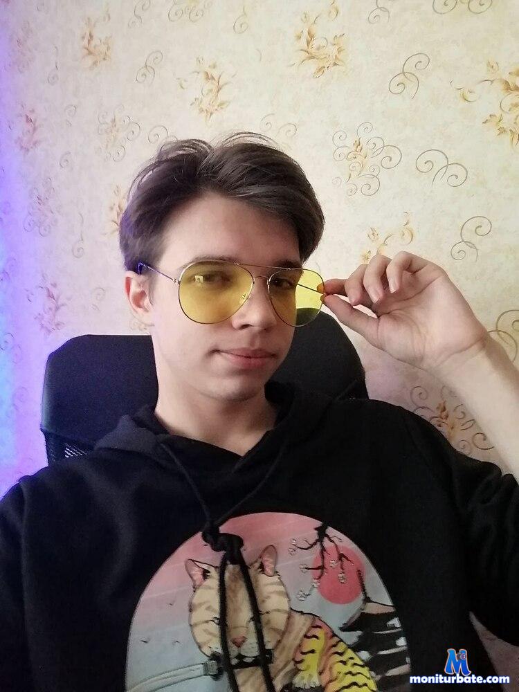 tayler-bloom camsoda livecam performer profile