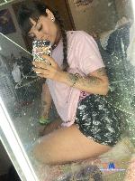 cherry2000love Camsoda livecam show performer room profile