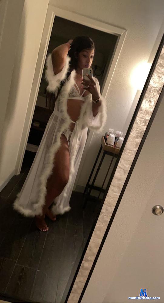 rainbowizjuicy Camsoda performer 