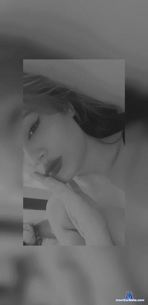 ginna-01 Camsoda performer 
