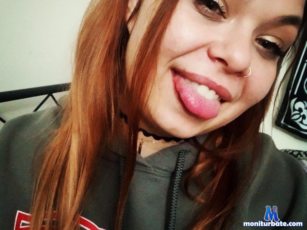 littleorallilly2 camsoda livecam performer profile