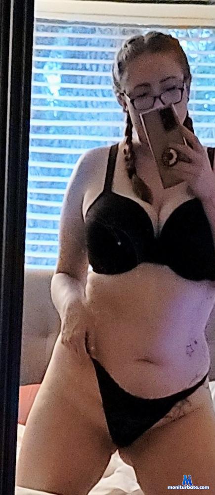 redheadfantasy69 camsoda livecam performer profile
