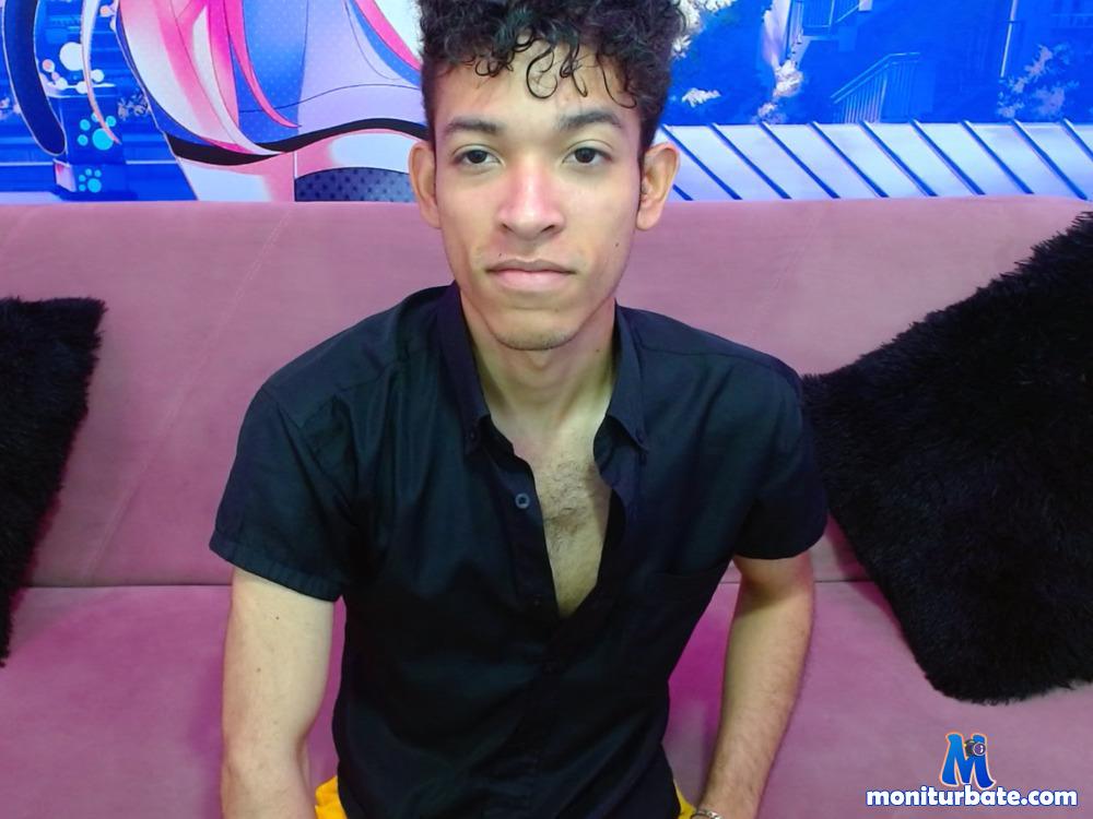 theo-joohns camsoda livecam performer profile