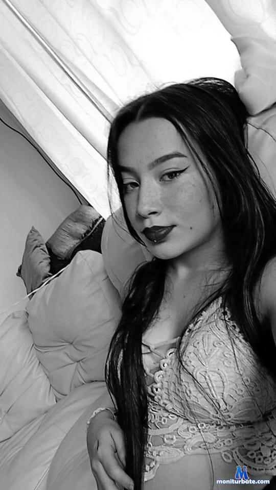 alma-chester Camsoda performer 