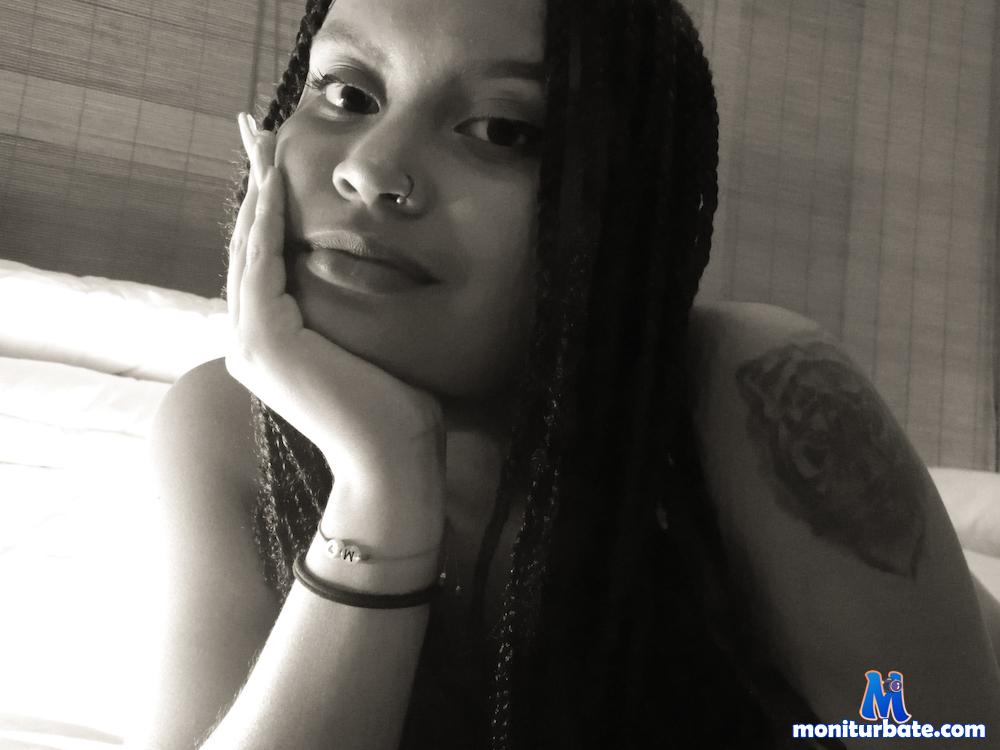 kendry-cortez camsoda livecam performer profile
