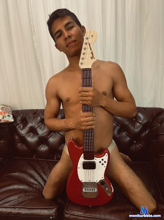 bryanlocket camsoda livecam performer profile