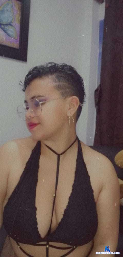 miiss-spiicy camsoda livecam performer profile