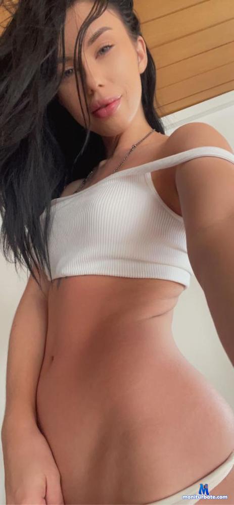 aelia camsoda livecam performer profile
