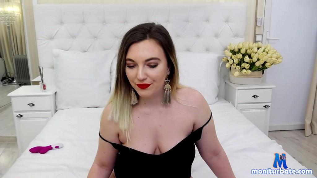 mayagrun Camsoda performer big-tits curvy toys shaved-pussy anal blonde blowjob dildo big-ass squirting