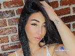 tinyana Camsoda livecam show performer room profile