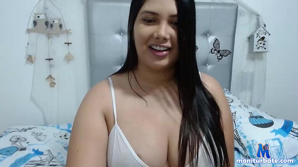 pamelaa-sex camsoda livecam performer profile