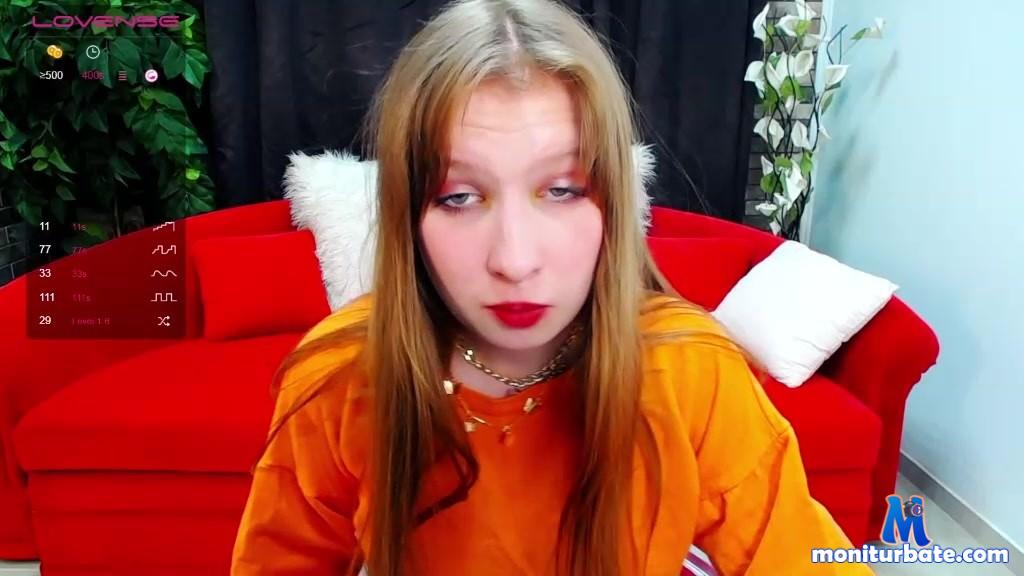 skyleet Camsoda performer feet toys shaved-pussy lovense masturbation small-tits teen lush ohmibod redhead