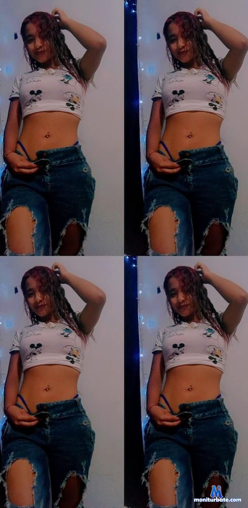 miia-saenzz1 camsoda livecam performer profile