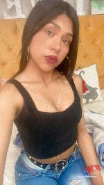 gaby-yakins Camsoda livecam show performer room profile