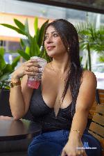 zoeflores Camsoda livecam show performer room profile