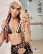 emma-oby Camsoda livecam show performer room profile