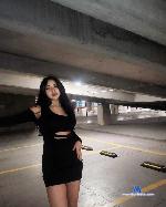 happyholly Camsoda livecam show performer room profile
