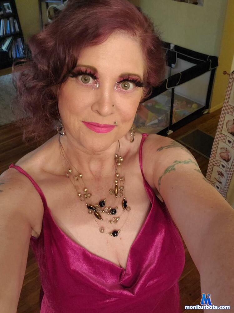sexymarriedlady camsoda livecam performer profile