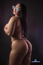 raveeen Camsoda livecam show performer room profile