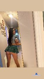 safirelovee Camsoda livecam show performer room profile