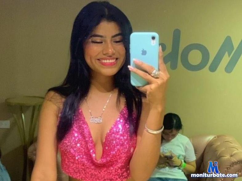 sarajonsonn camsoda livecam performer profile