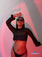 manelik1 Camsoda livecam show performer room profile