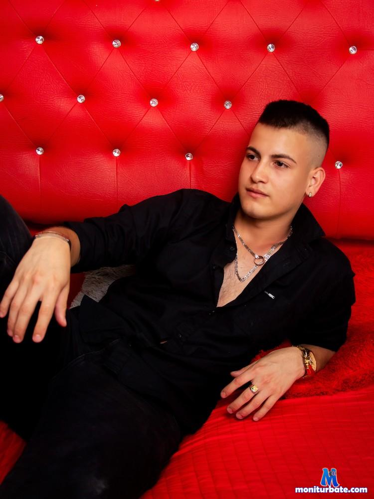 vinhank1 camsoda livecam performer profile