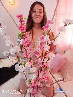 chicacuarzo Camsoda livecam show performer room profile