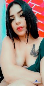 katylovee Camsoda livecam show performer room profile