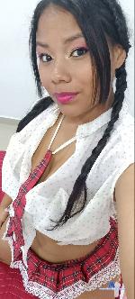 haderojas Camsoda livecam show performer room profile