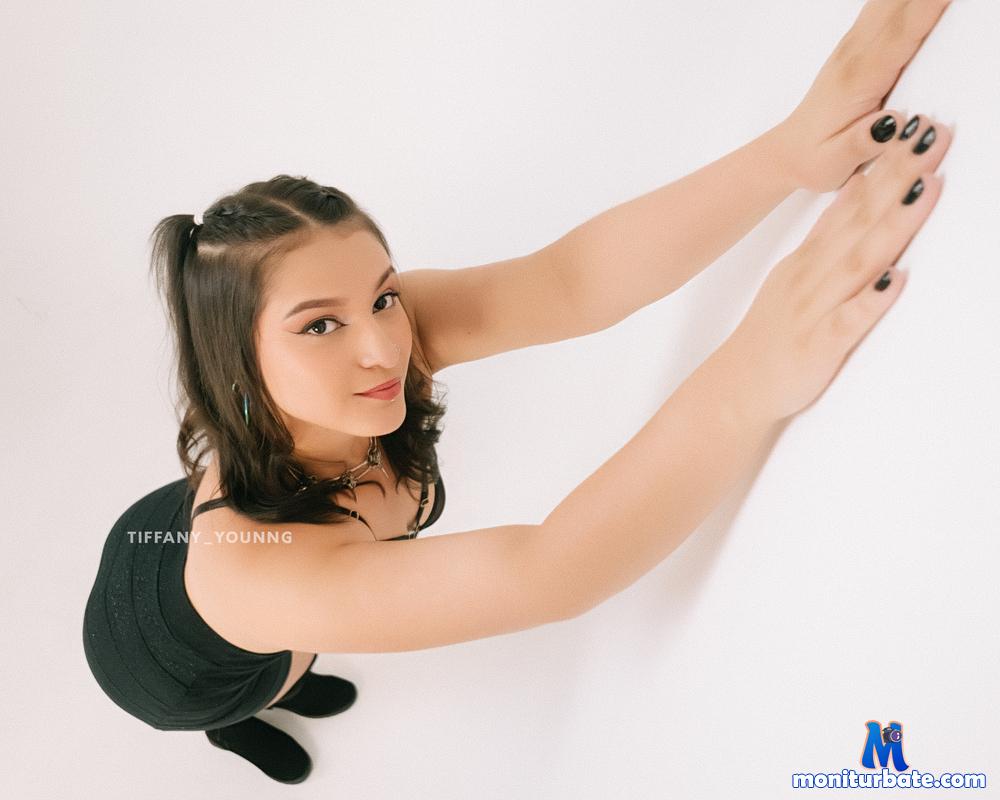 tiffany-young camsoda livecam performer profile