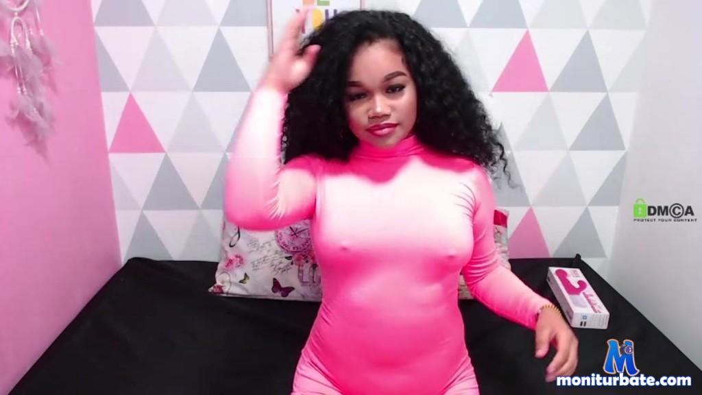 emilydawson Camsoda performer black latina curvy shaved-pussy masturbation teen big-ass ebony