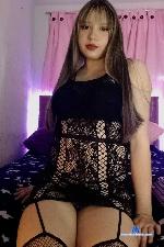 tinny-sweet Camsoda livecam show performer room profile