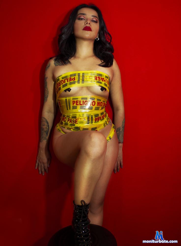 foxxy-nasty camsoda livecam performer profile