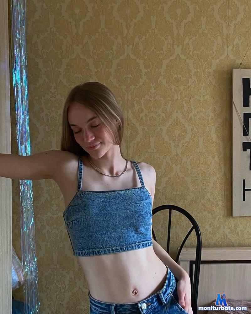 alice-lady2020 camsoda livecam performer profile