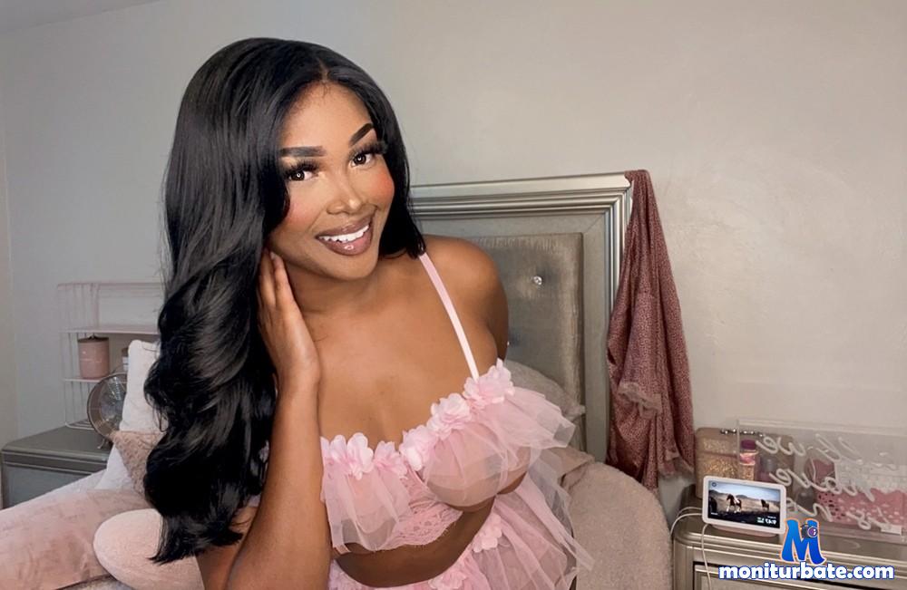 nuana camsoda livecam performer profile