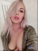 xnakeddreamx Camsoda livecam show performer room profile