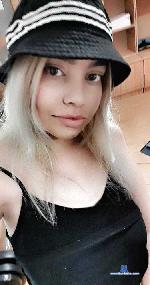 ellajust18 Camsoda livecam show performer room profile