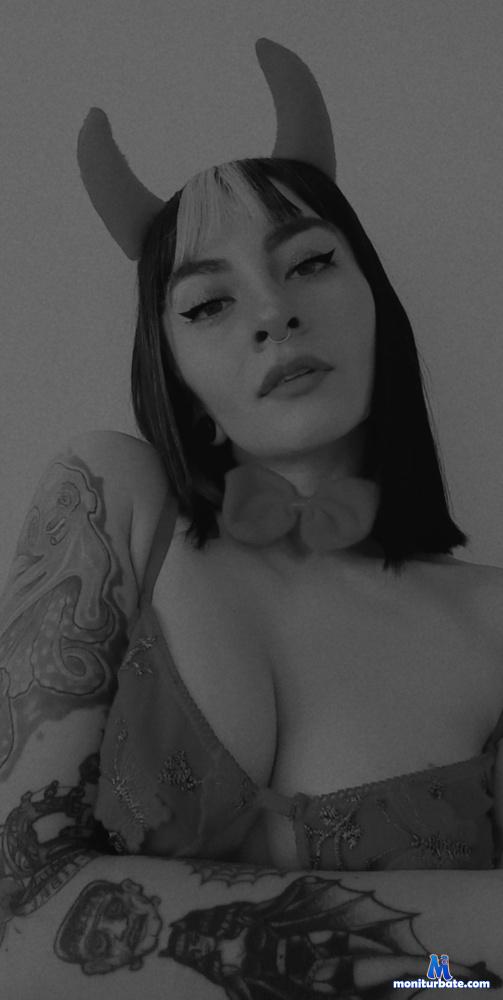 naughtykittenm Camsoda performer 