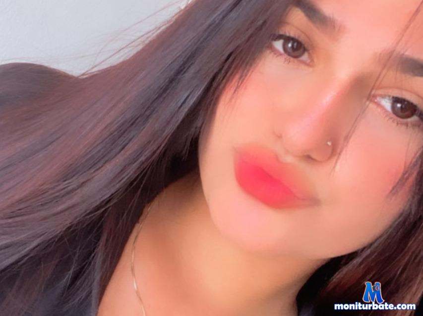 linda-swan camsoda livecam performer profile