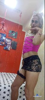analiacastellanos Camsoda livecam show performer room profile